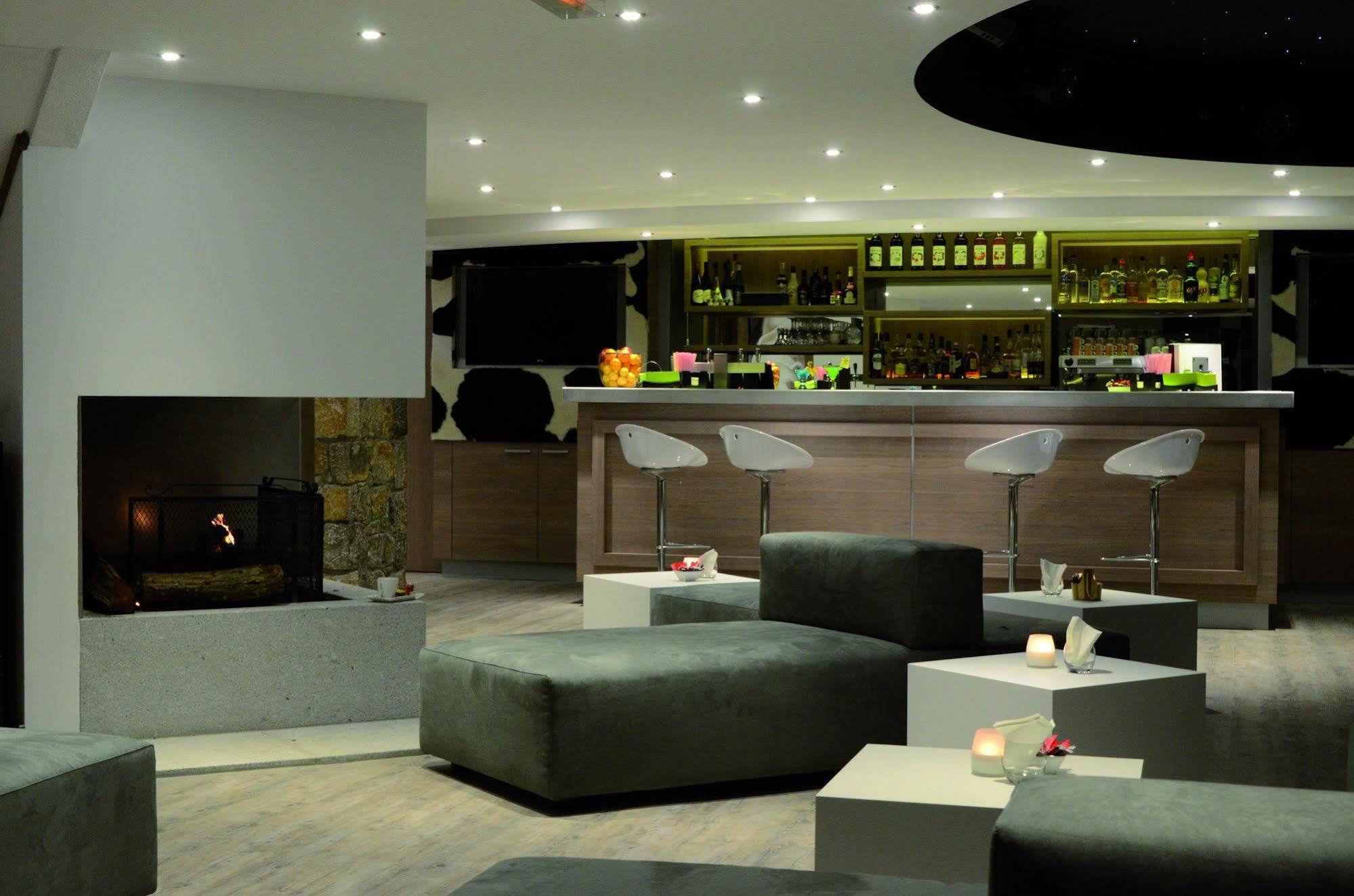 Hotel L'Eden Des Cimes - Vacances Bleues - Belle Plagne 2100 ลาปลาญ ภายนอก รูปภาพ